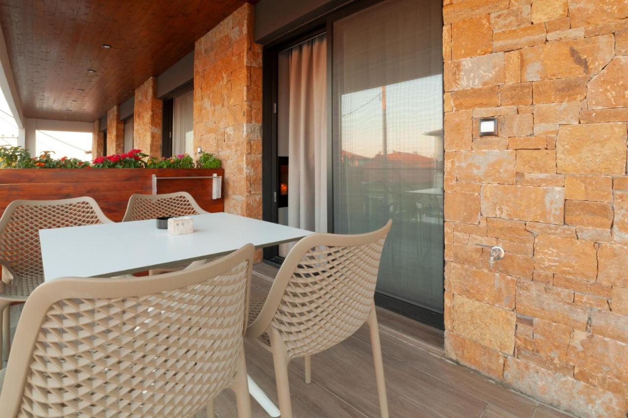 Lithos - Halkidiki Nikiti (Sithonia)